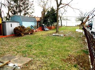 345 Poplar St, Hanover, PA 17331