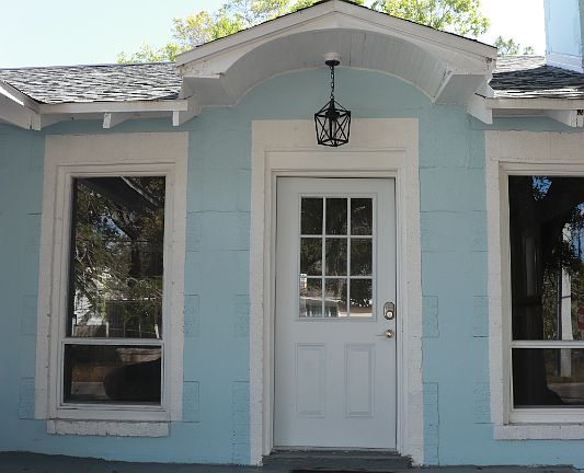 3rd image of 2535 11th Ave W