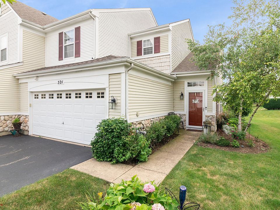 1st image of 521 Pinebrook Dr