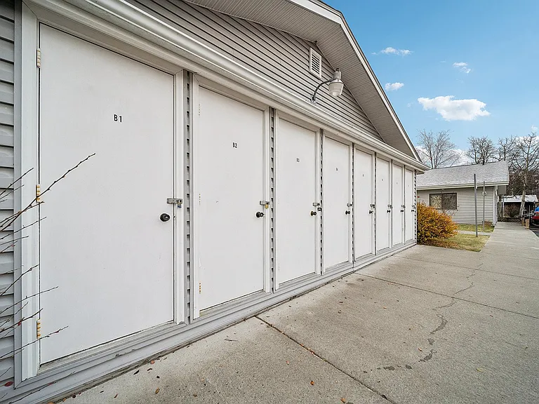 131 Shady Ln — Photo 14