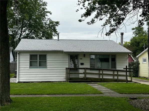 3505 Marion Ave, Mattoon, IL 61938