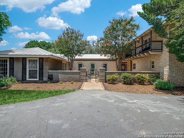 1st image of 129 Lou Jon Cir