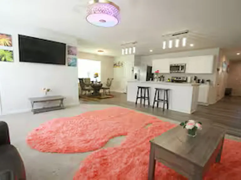 1028 Skipjack Ln — Photo 3