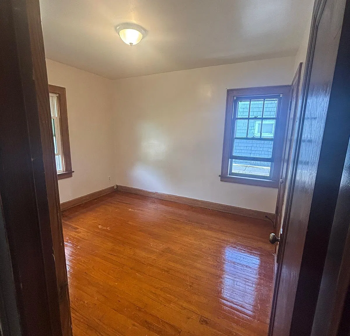 3 bed, 2016 sqft, $1,570 — Photo 3