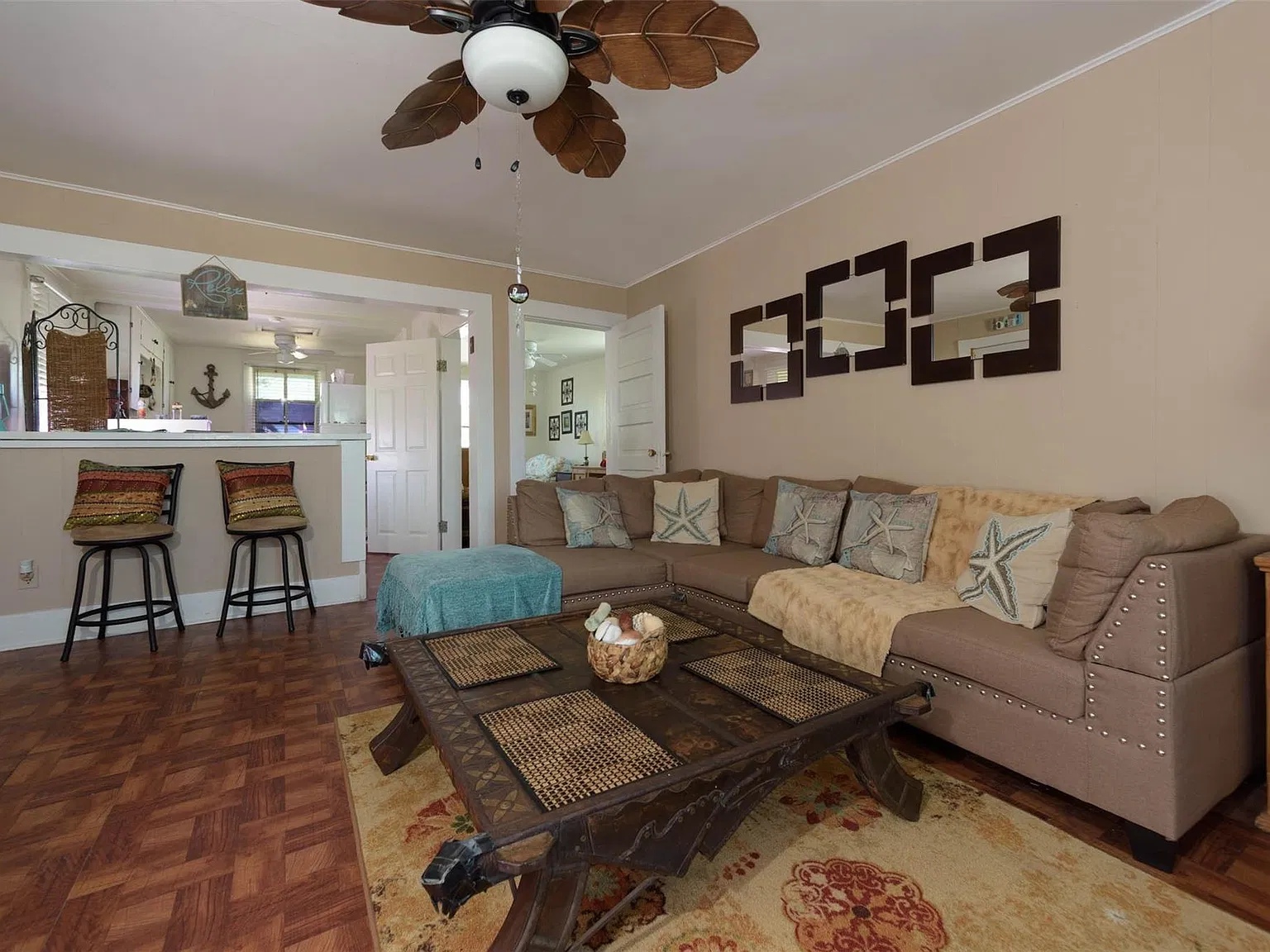 2 bed, 1.0 bath, 1440 sqft, $1,400 — Photo 2
