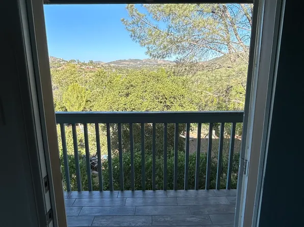 2081 Monte Vista Dr #2081, Vista, CA 92084