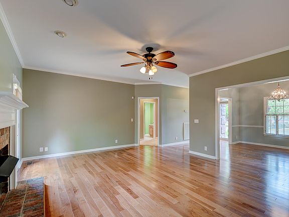 3rd image of 2717 Wales Ct