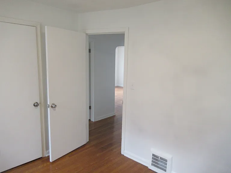 86 Cowles Ave — Photo 24