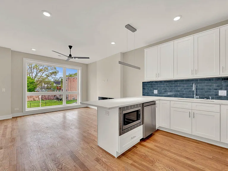 4611 S Saint Lawrence Ave #2 — Photo 9