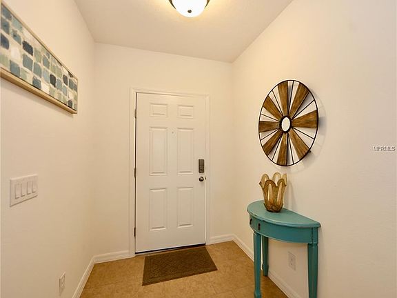 3rd image of 608 Sardinia Cir