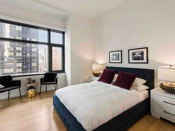 50 United Nations Plaza image 15 of 26