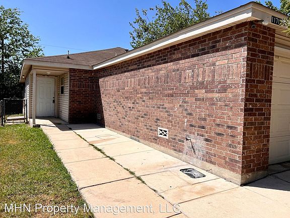 3rd image of 11715 Capotillo St