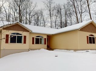 203 Winter Jasmine Ln, Roscommon, MI 48653
