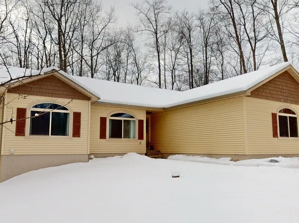 203 Winter Jasmine Ln, Roscommon, MI 48653