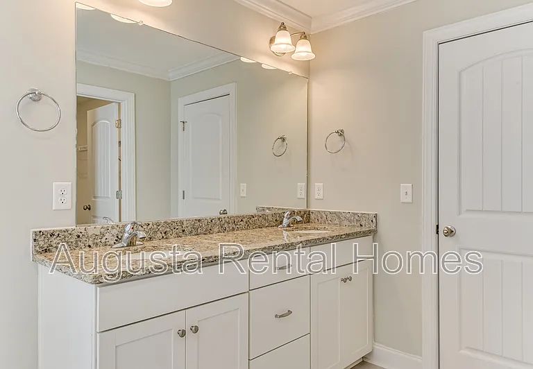 907 Linsmore Ave — Photo 32
