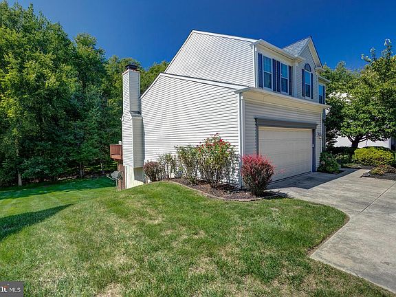 4th image of 3721 Highland Dr