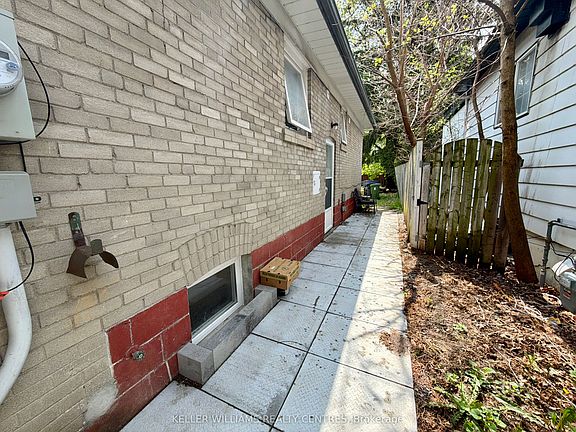 3rd image of 9 Sanderson Rd