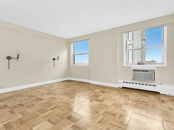 4th image of 1175 York Ave APT Phb4