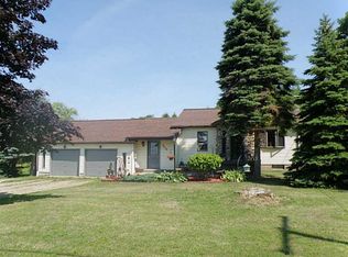 7416 Sterrettania Rd, Fairview, PA 16415