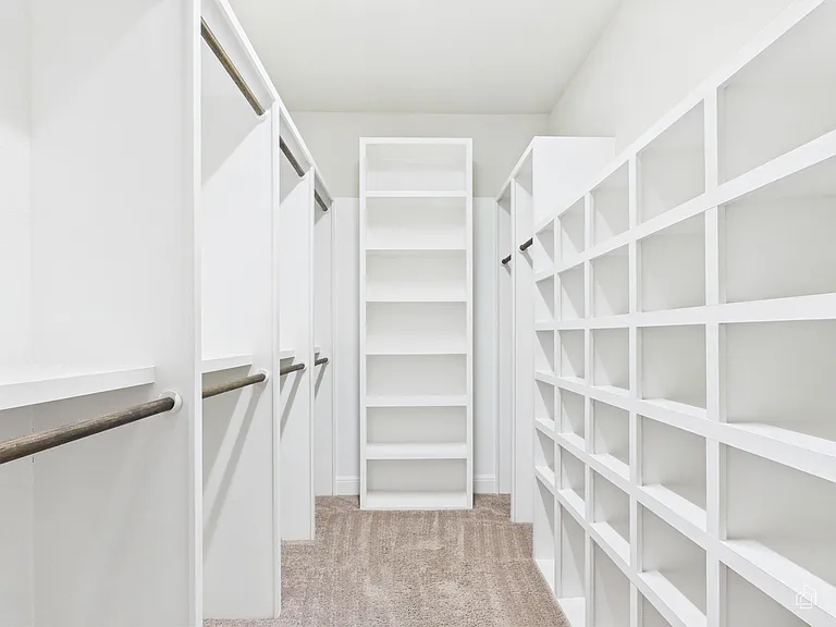 111 Tabago Ct — Photo 32