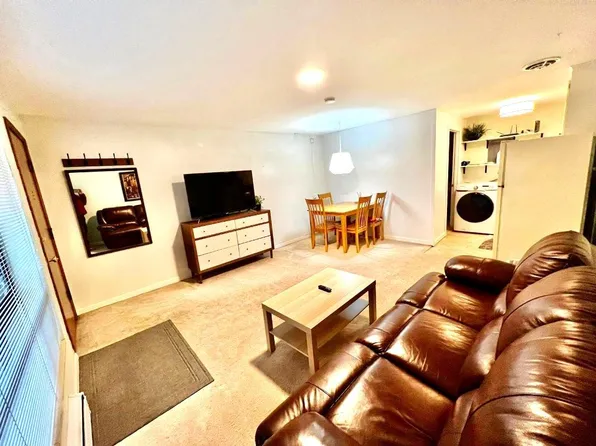 2500 N 45th St, Seattle, WA