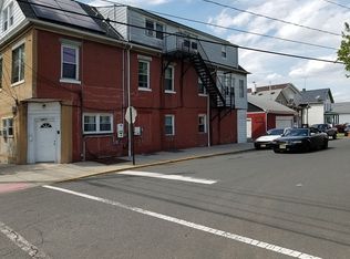 626 Roosevelt Ave, Carteret, NJ 07008