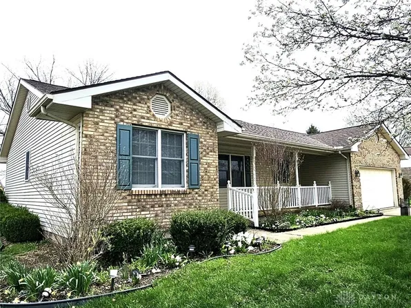 145 Wisteria Dr, Troy, OH 45373
