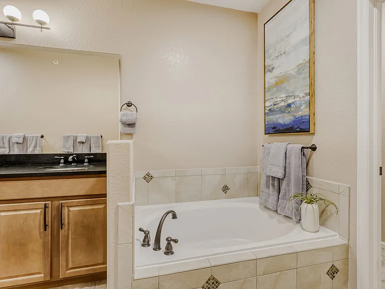 11331 Xavier Dr #205 — Photo 15