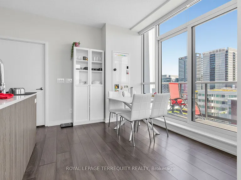 200 Sackville St #1102 — Photo 8