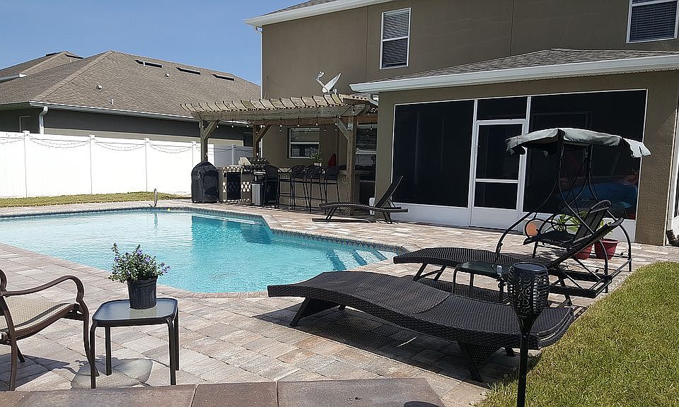2nd image of 2240 Bridgeport Cir
