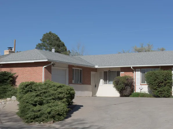 2720 Vermont St NE, Albuquerque, NM 87110