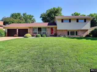 2204 Bramblewood Ln, Fremont, NE 68025