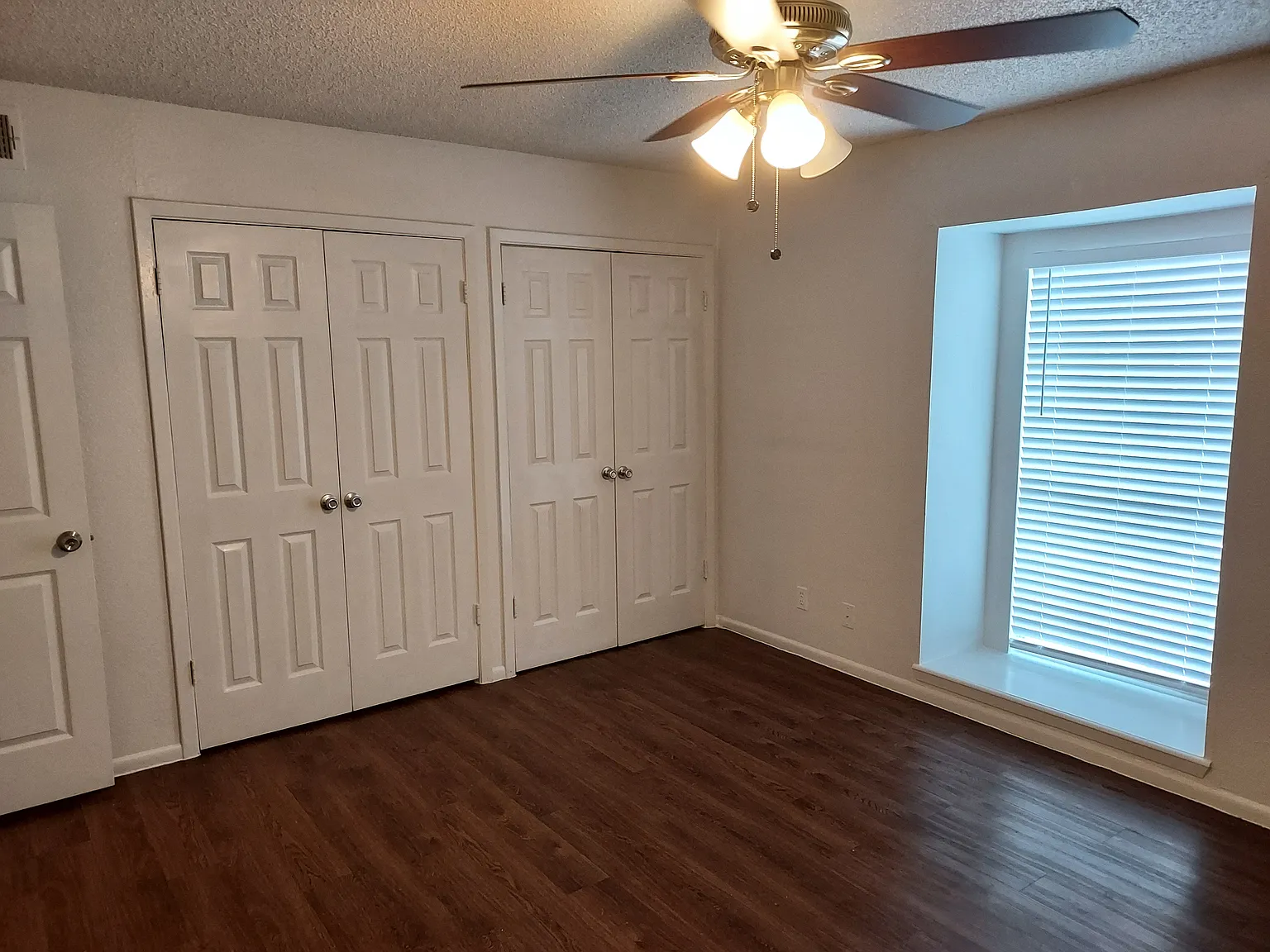 Marbach Manor Apartments — Photo 4