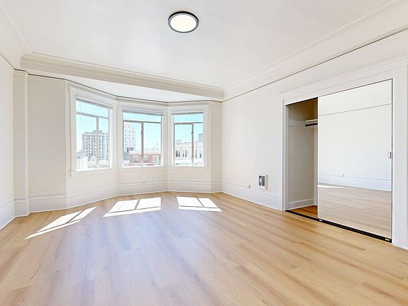 4th image of 1047 Bush St #12