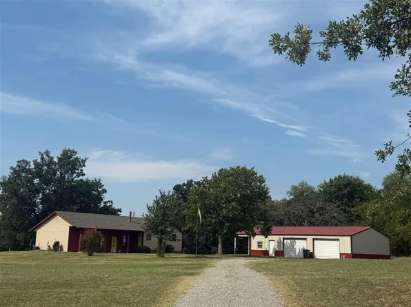 8316 S Clay Rd, Cushing, OK 74023