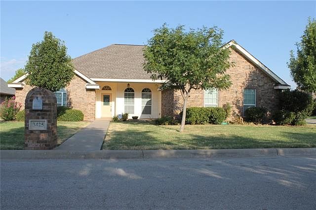 1st image of 3425 White Oaks Dr