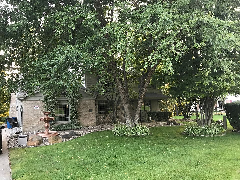 1st image of 452 Rosario Ln