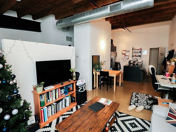5th image of 1401 Germantown Ave APT 2D