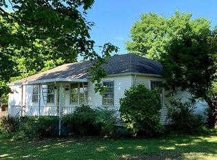 1064 Burnett Station Rd, Seymour, TN 37865