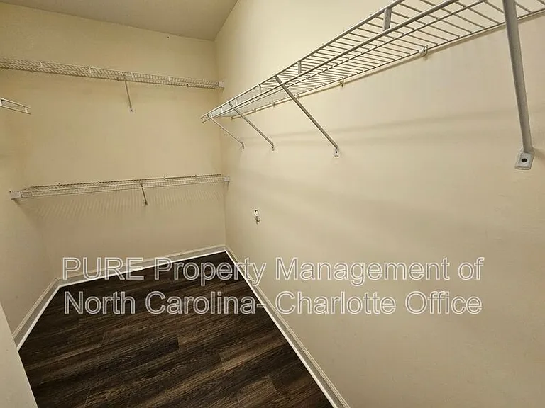 151 Woodfern Pl — Photo 23