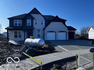 4697 Willow Ridge Ln, New Palestine, IN 46163