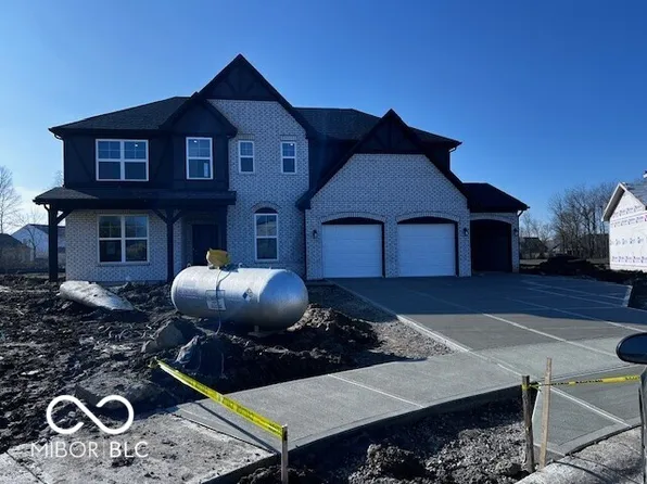 4697 Willow Ridge Ln, New Palestine, IN 46163