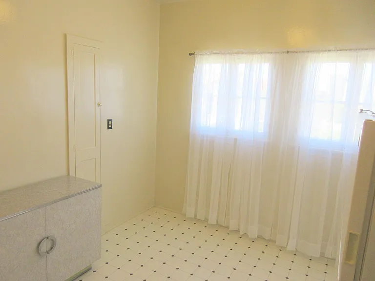 6022 W 8th St #5 — Photo 11