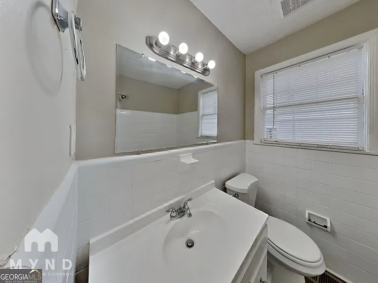 1284 Westmont Rd SW — Photo 16