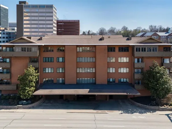 250 S Brentwood Blvd APT 1C, Saint Louis, MO 63105