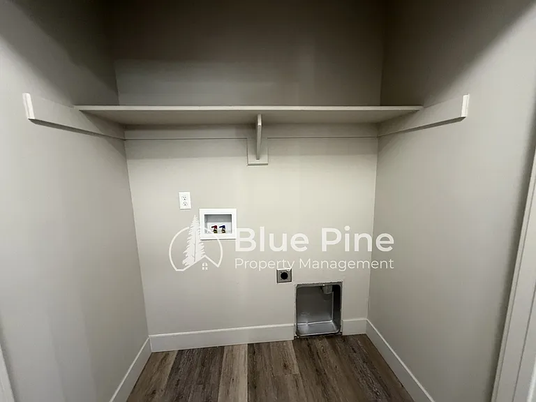 6255 N Freedom Rd #3 — Photo 7
