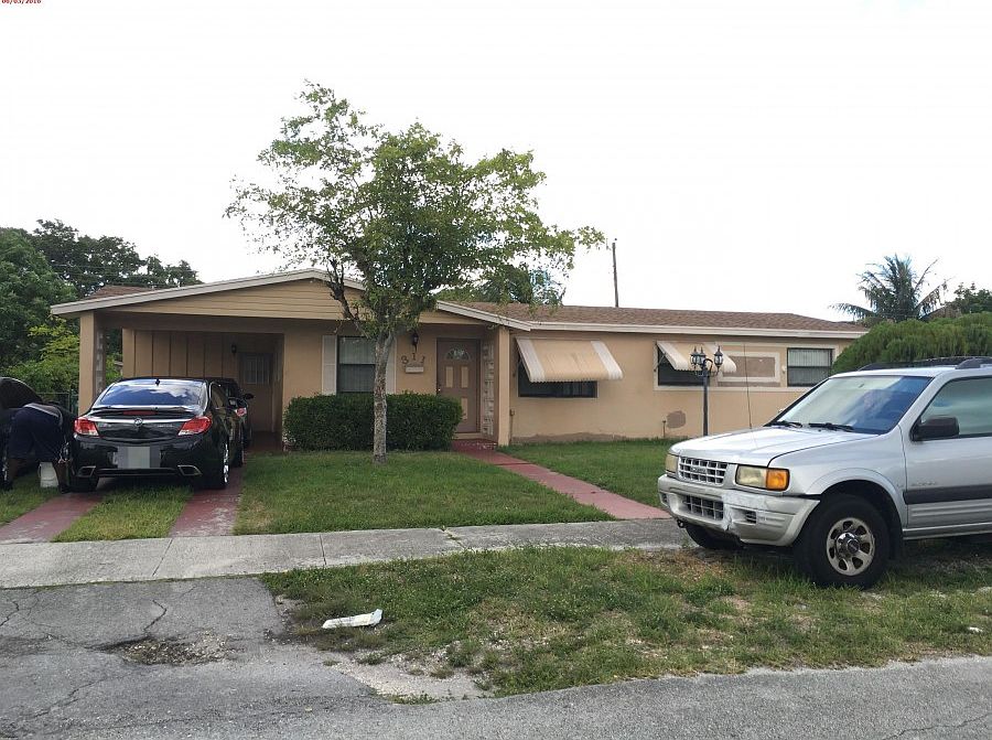 1st image of 311 NW 184th Ter