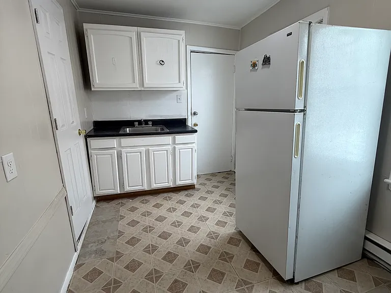 176 Bloomfield Ave #2 — Photo 9