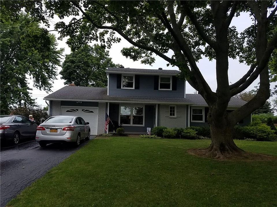 1st image of 26 Short Hills Dr