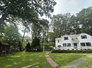 21 Hill Rd, Atlantic Highlands, NJ 07716